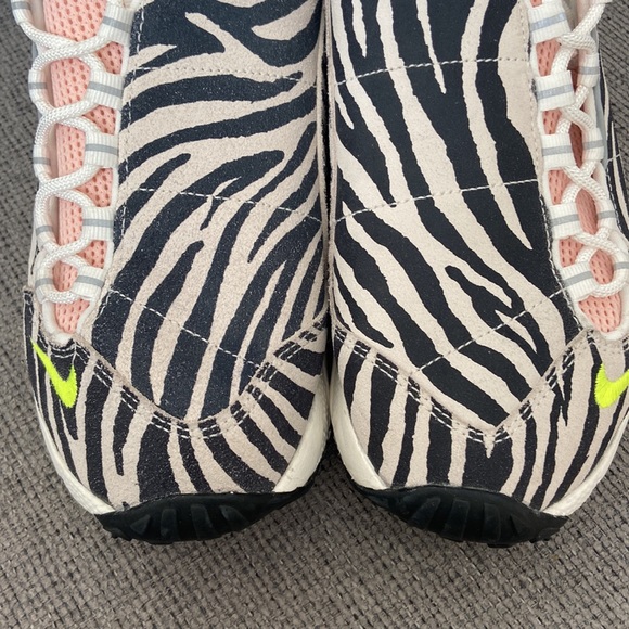Nike Air Olivia Kim Footscape women’s shoe size 9.5 zebra print with side lace - Picture 4 of 10